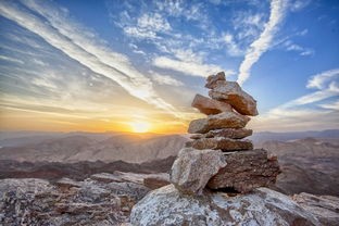 (残阳啥意思)残阳见旧山——解读古诗词中的情感与哲理