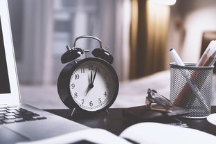 深夜工作疲劳领域：为何我们应立即关注和改善'未尽行夜下架了吗'的普遍现象